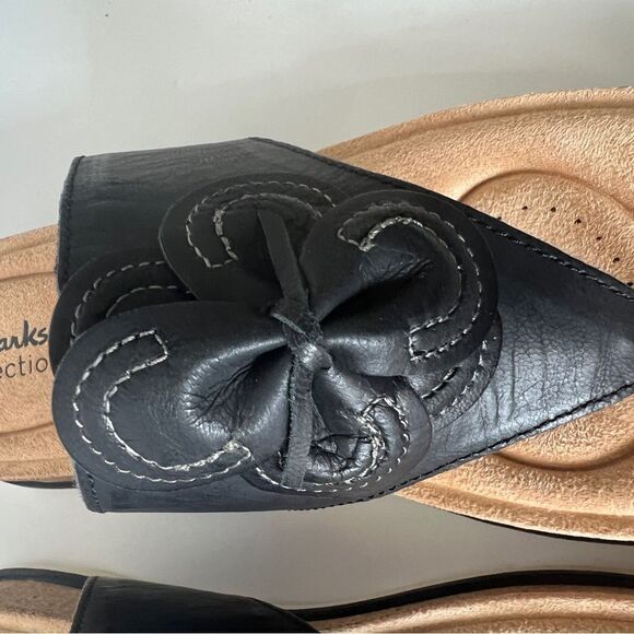 Clarks Women's Brynn Style Black Leather Flat Sandal Size 10.5 - Picture 5 of 8